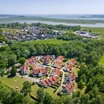 Ferienhaus Freesenbruch Reihenhaus 7 - Seestern Ostseeheilbad Zingst