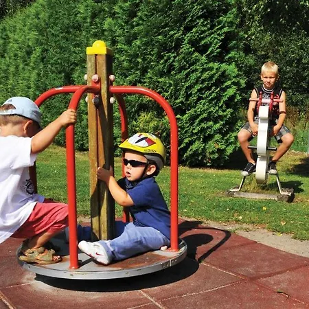 Freesenbruch Reihenhaus 7 - Seestern Ferienhaus Ostseeheilbad Zingst