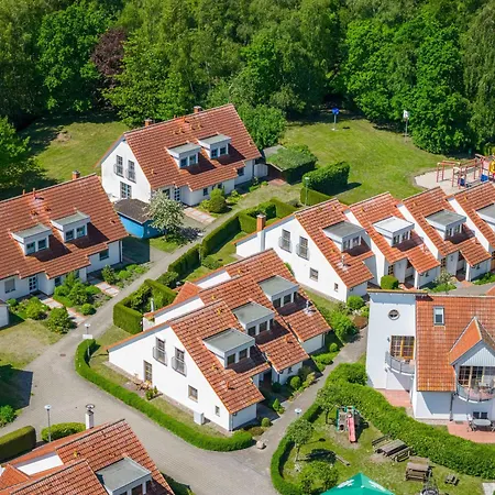 Ferienhaus Freesenbruch Reihenhaus 7 - Seestern Ostseeheilbad Zingst